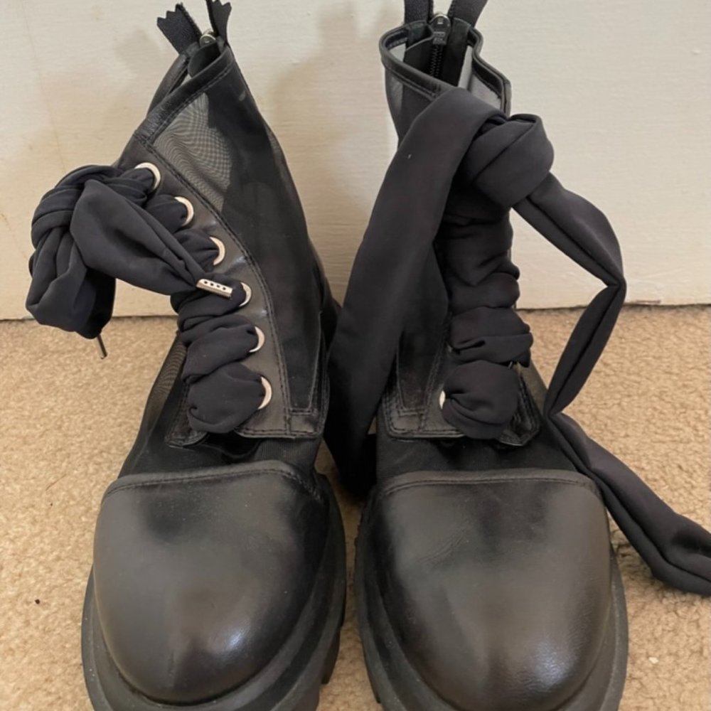 AGL ATTILIO GIUSTI LEOMBRUNI Mesh Combat Boot In Black Leather